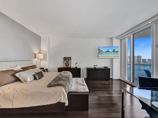 7000 Island Boulevard 1207, Aventura, FL 33160