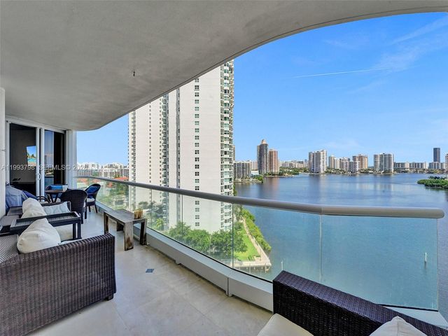 7000 Island Boulevard 1207, Aventura, FL 33160