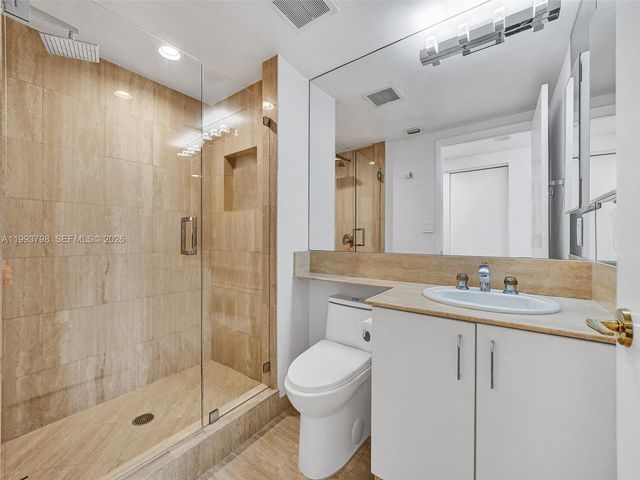 7000 Island Boulevard 1207, Aventura, FL 33160