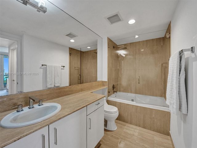 7000 Island Boulevard 1207, Aventura, FL 33160