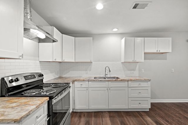 4926 Hull Street, Houston, TX 77021
