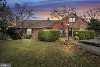 14 GARDEN DRIVE, Carlisle, PA 17013