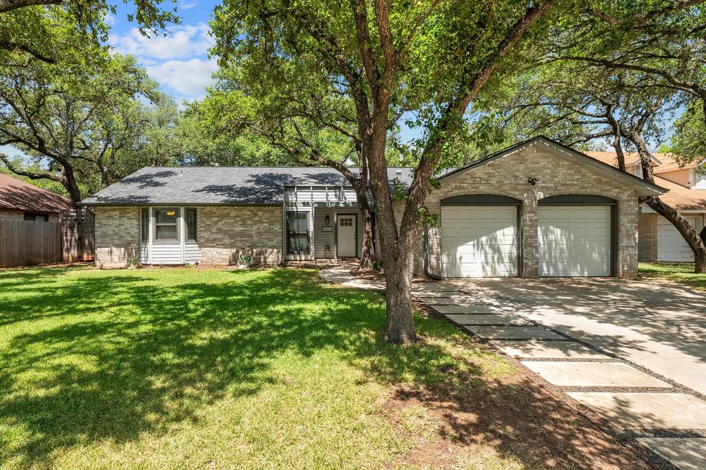 6806 Edinburgh CV, Austin, TX 78749