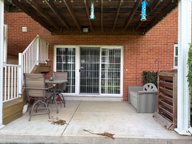 167 E Palatine Road I, Palatine, IL 60067