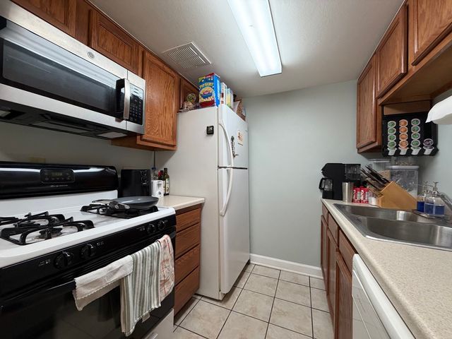 167 E Palatine Road I, Palatine, IL 60067