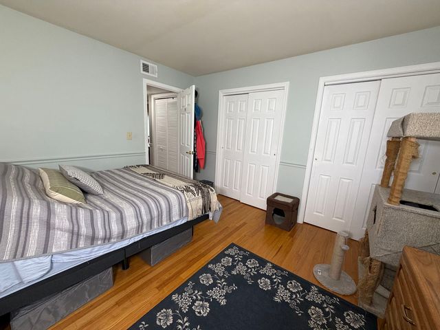 167 E Palatine Road I, Palatine, IL 60067
