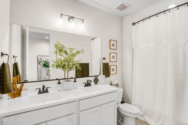 17976 W ASHLEY Drive, Goodyear, AZ 85338