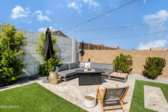 17976 W ASHLEY Drive, Goodyear, AZ 85338