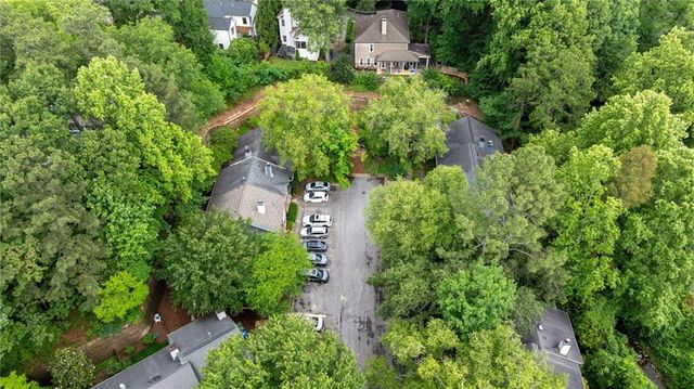 1069 Woodbridge Hollow NE, Atlanta, GA 30306
