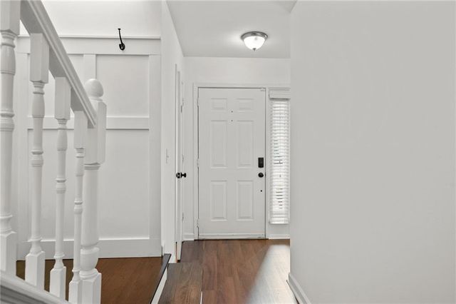 1069 Woodbridge Hollow NE, Atlanta, GA 30306