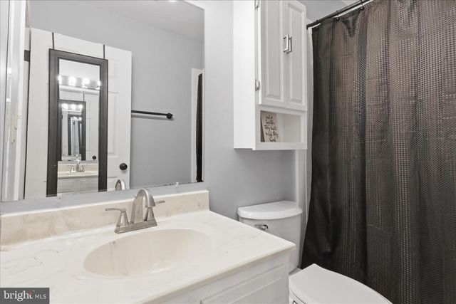 18008 PUTTER DR, Hagerstown, MD 21740