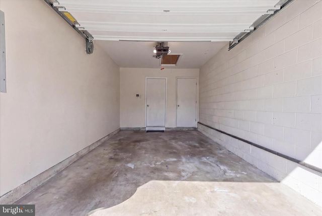 18008 PUTTER DR, Hagerstown, MD 21740