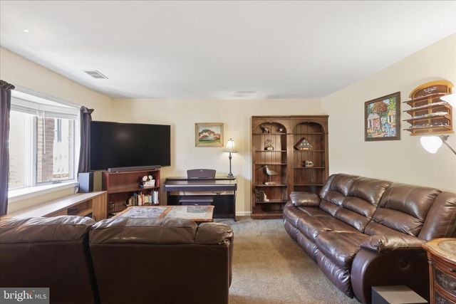 18008 PUTTER DR, Hagerstown, MD 21740