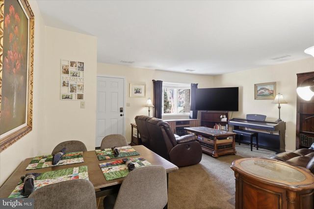 18008 PUTTER DR, Hagerstown, MD 21740