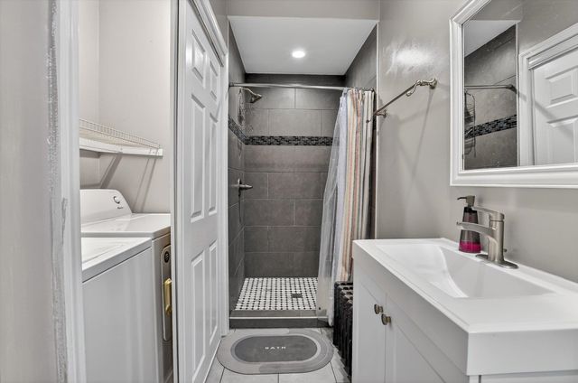 1201 Mckinley Avenue, Bay City, MI 48708