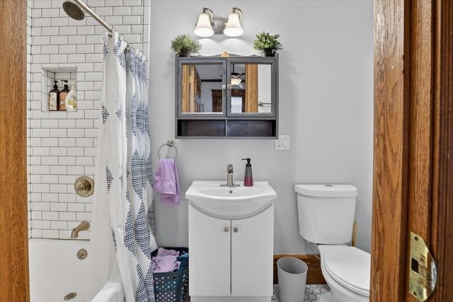 1201 Mckinley Avenue, Bay City, MI 48708