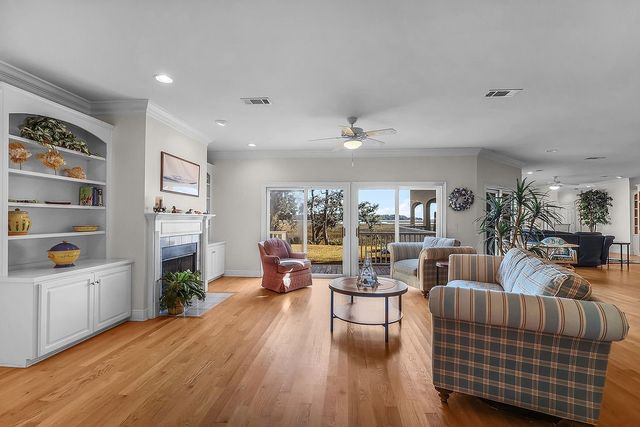 2017 Sutherland Bluff Drive NE, Townsend, GA 31331