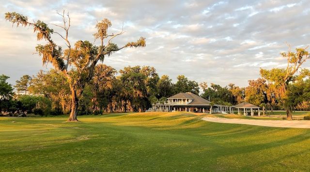 2017 Sutherland Bluff Drive NE, Townsend, GA 31331