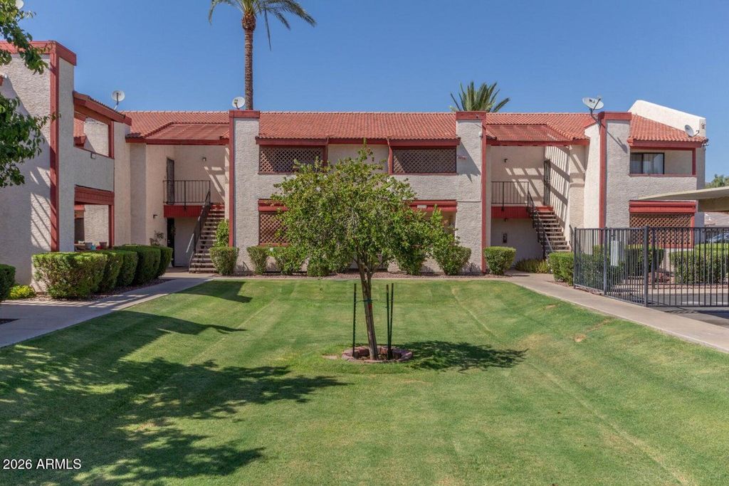 4211 E PALM Lane 208, Phoenix, AZ 85008 — exterior