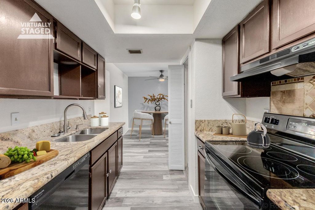 4211 E PALM Lane 208, Phoenix, AZ 85008 — photo 2