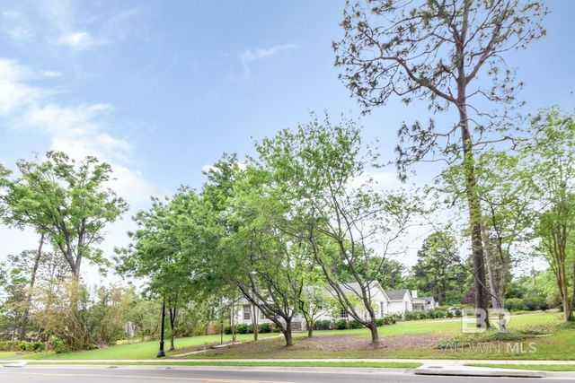 4 Turnout Lane, Mobile, AL 36608