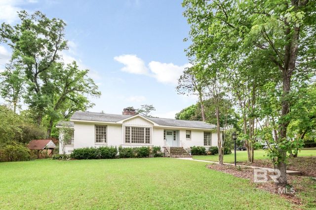 4 Turnout Lane, Mobile, AL 36608