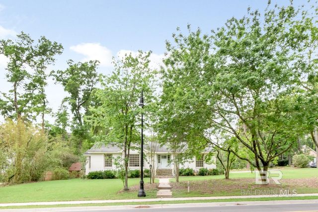 4 Turnout Lane, Mobile, AL 36608