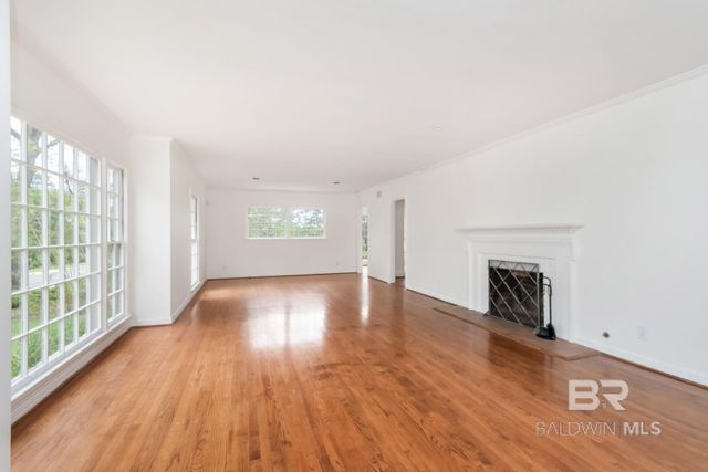 4 Turnout Lane, Mobile, AL 36608