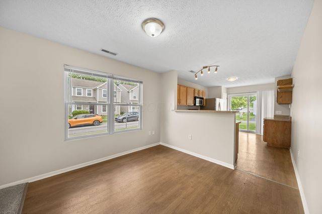 2194 Rustic Ledge Drive, Columbus, OH 43219