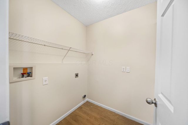 2194 Rustic Ledge Drive, Columbus, OH 43219