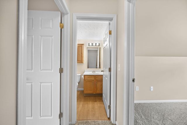 2194 Rustic Ledge Drive, Columbus, OH 43219