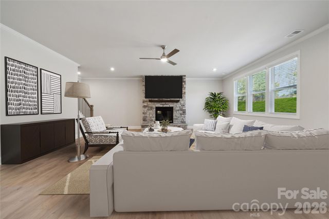 407 Alameda Way, Matthews, NC 28104