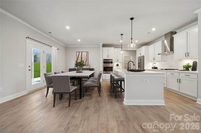 407 Alameda Way, Matthews, NC 28104