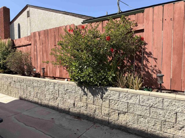 10041 N Gem Tree Way, Santee, CA 92071