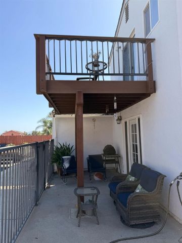 10041 N Gem Tree Way, Santee, CA 92071