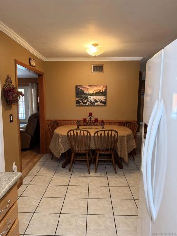 10041 N Gem Tree Way, Santee, CA 92071