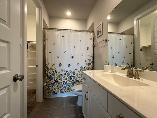 41 Snowdrop Lily Drive, Tomball, TX 77375