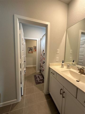 41 Snowdrop Lily Drive, Tomball, TX 77375