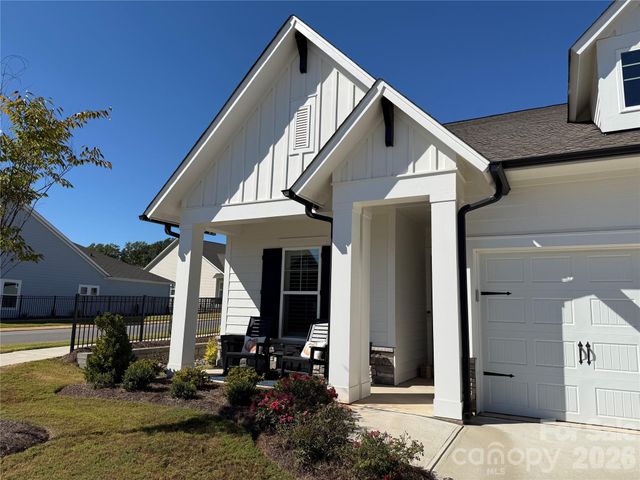1018 Lowland Way, Waxhaw, NC 28173