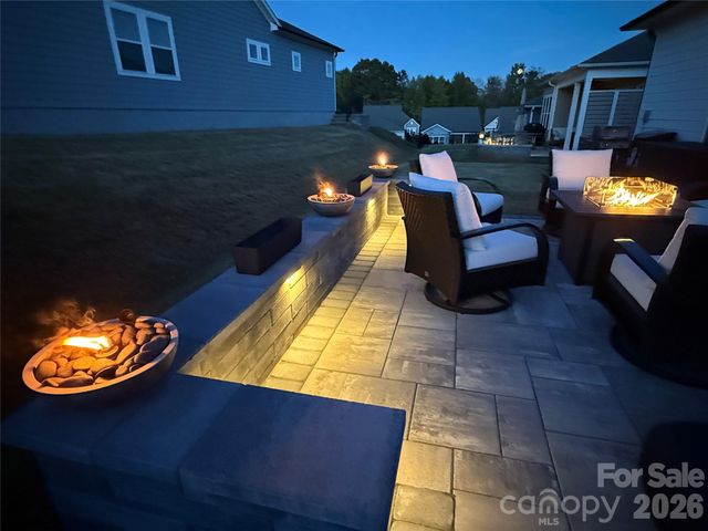 1018 Lowland Way, Waxhaw, NC 28173