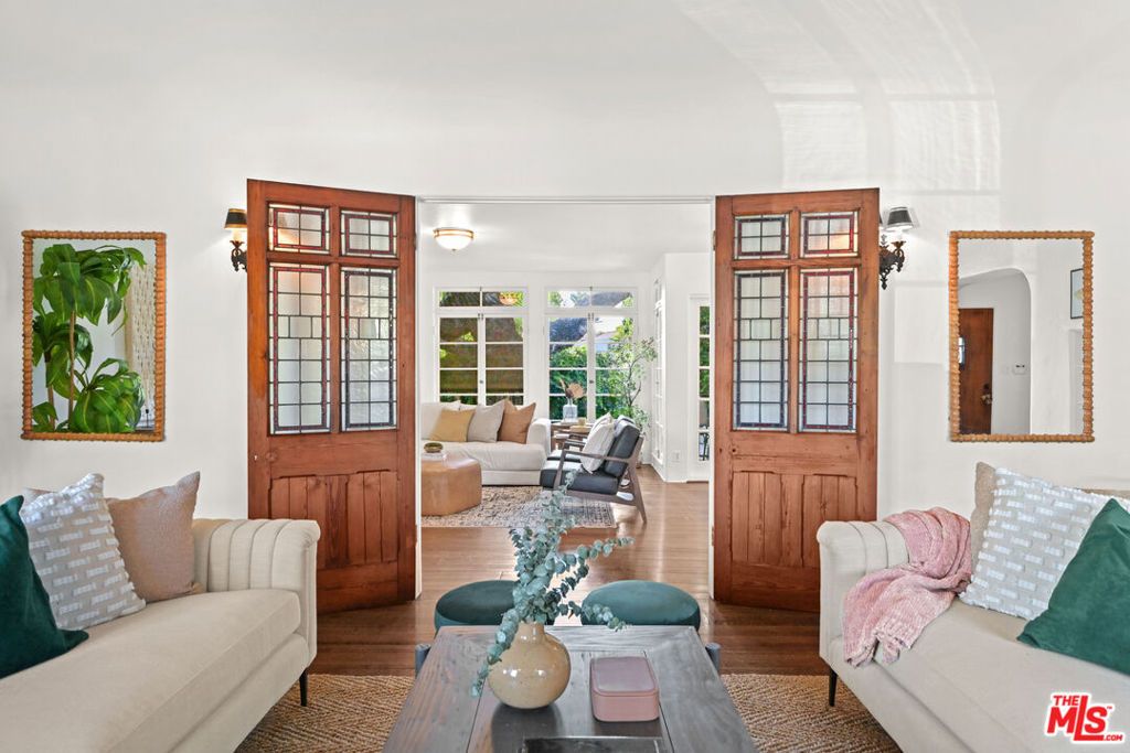 10323 Dunkirk Avenue, Los Angeles, CA 90025 — photo 3