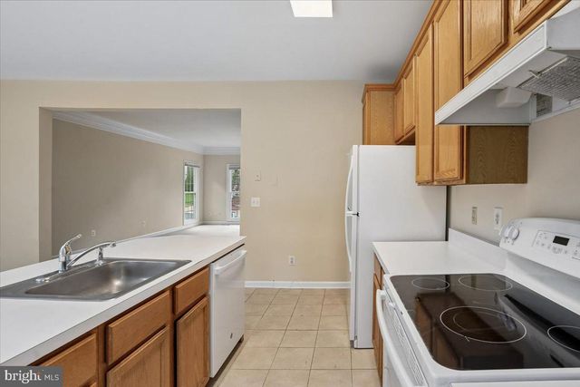 5569 JOWETT CT, Alexandria, VA 22315
