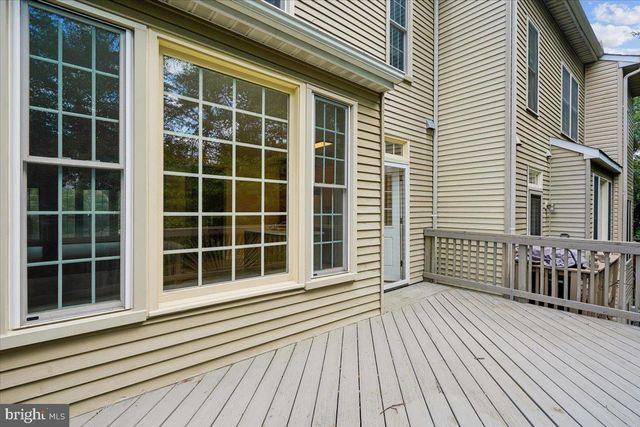 5569 JOWETT CT, Alexandria, VA 22315