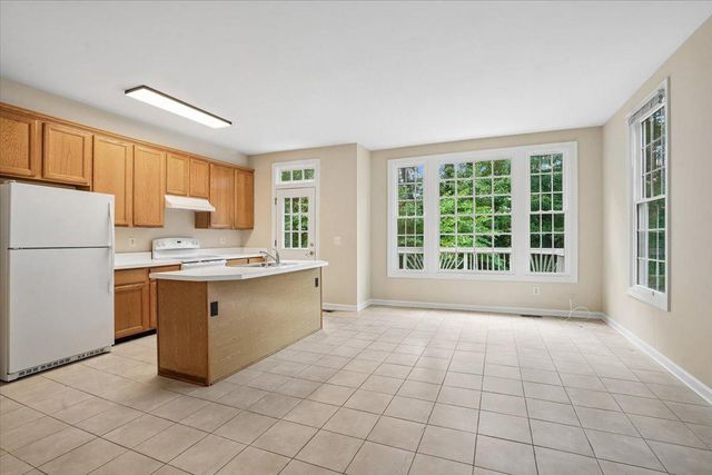 5569 JOWETT CT, Alexandria, VA 22315