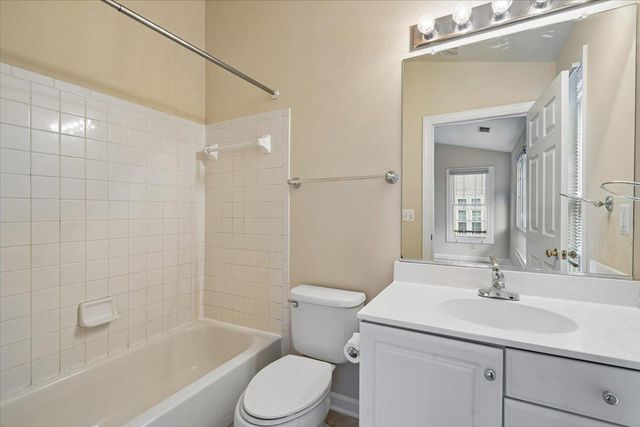 5569 JOWETT CT, Alexandria, VA 22315