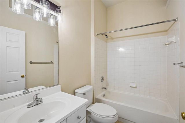 5569 JOWETT CT, Alexandria, VA 22315