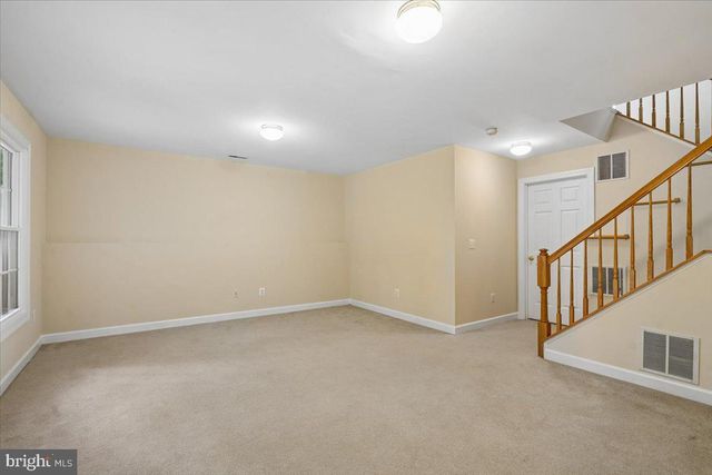 5569 JOWETT CT, Alexandria, VA 22315