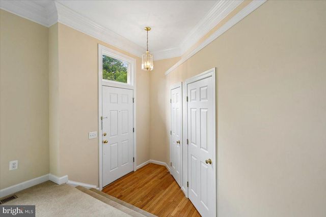 5569 JOWETT CT, Alexandria, VA 22315