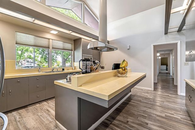 201 Hill Avenue, Sanger, CA 93657