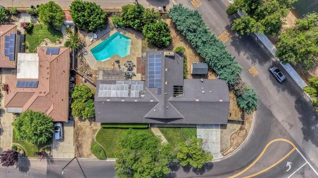 201 Hill Avenue, Sanger, CA 93657